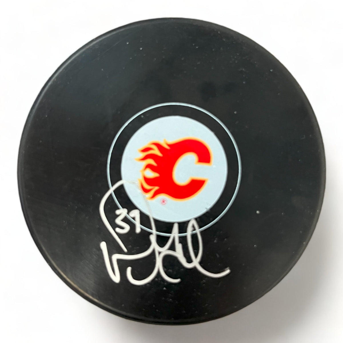 Doug Gilmour Calgary Flames Autographed Puck